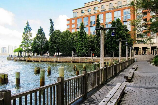 Photo - 70 Battery Pl Unidad 410