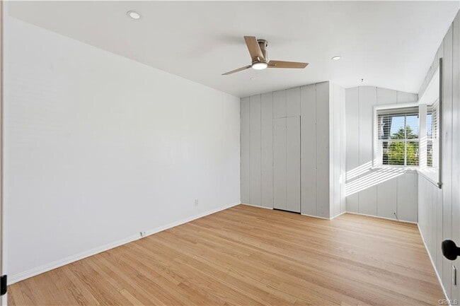 Photo - 9207 Whitaker Ave