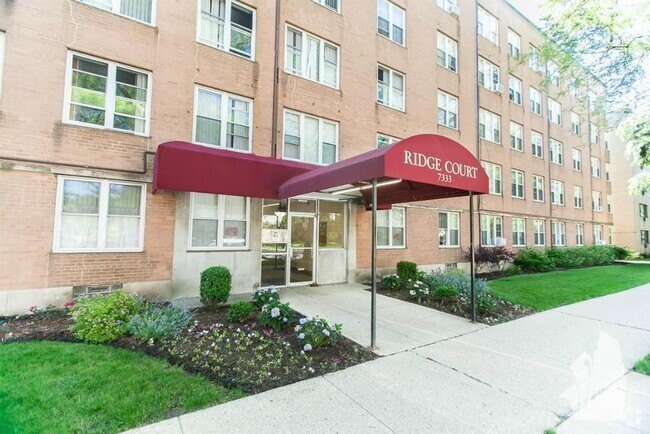 Building Photo - 7333 N Ridge Blvd Rental