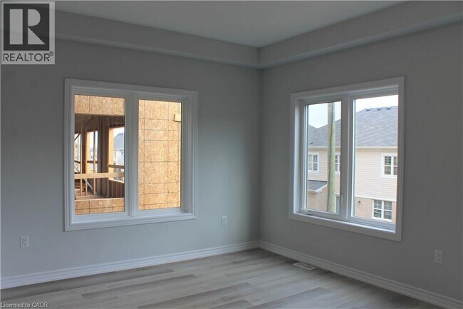 Photo - 124 Compass Trail