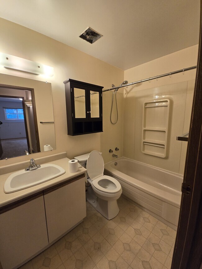 Photo - 2624-2648 48 St NW