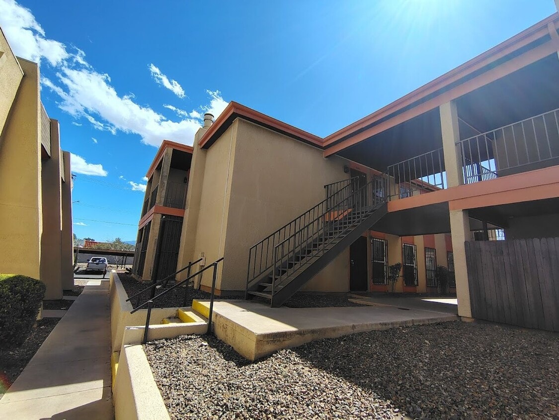 Photo - 1620 N Wilmot Rd D263 (85712)
