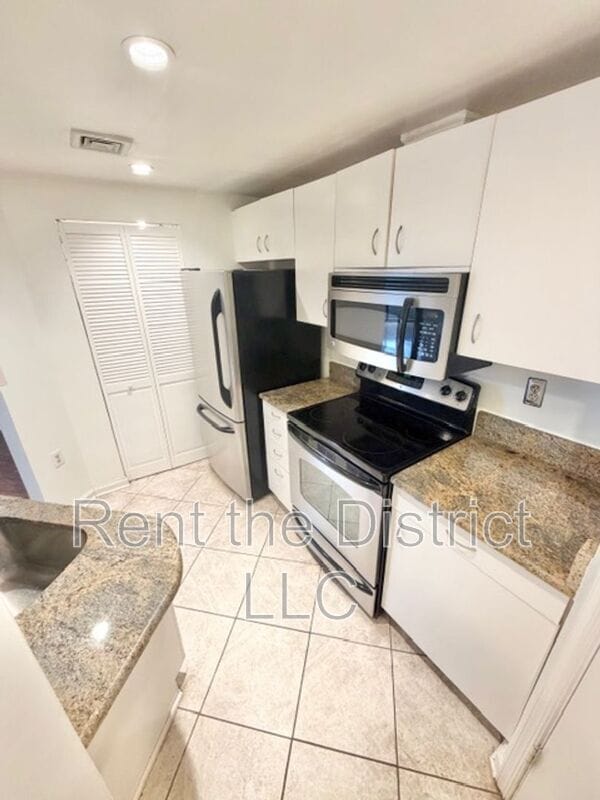 Photo - 2725 Connecticut Ave NW Unit #402