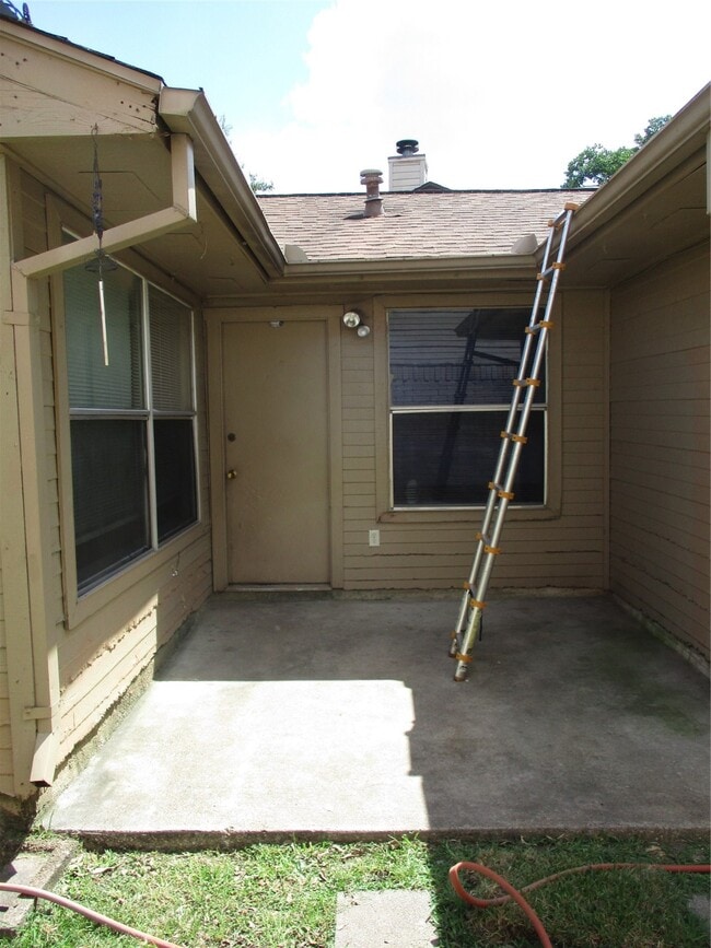 Photo - 19947 Mountain Dale Dr