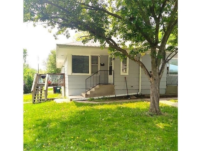 Building Photo - 4101 Lowry Ave N