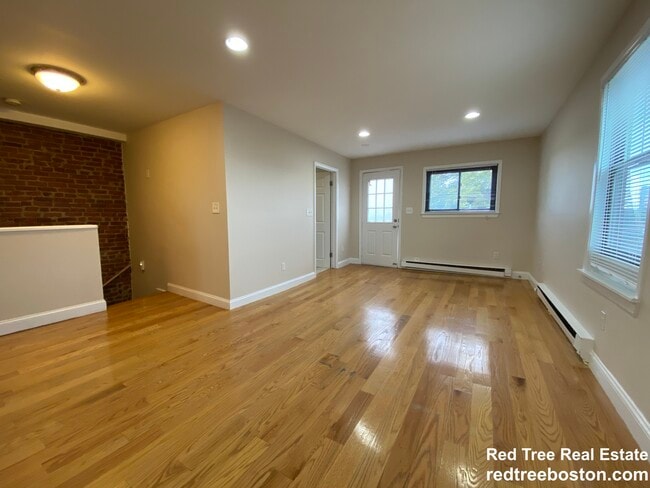 Photo - 9 Boston St Unit 3