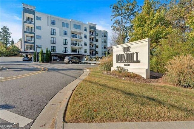 Building Photo - 6890 Peachtree Blvd Unit 303