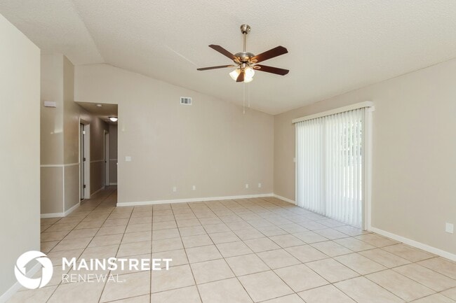 Photo - 1095 Heath Ave NW