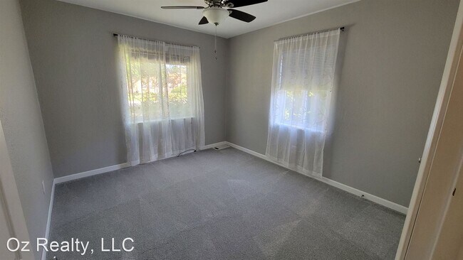 Photo - 3 br, 2 bath House - 516 W 6th St