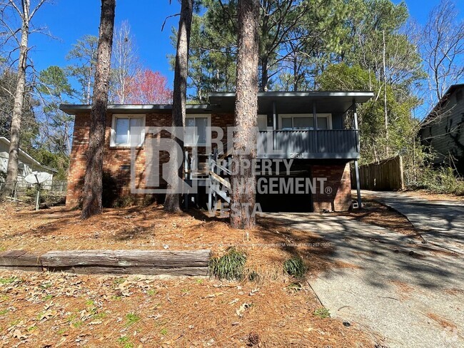 Building Photo - Charming Three Bedroom Home In Warner Robins