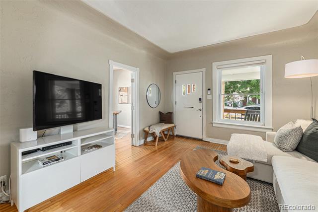 Photo - 427 S Grant St