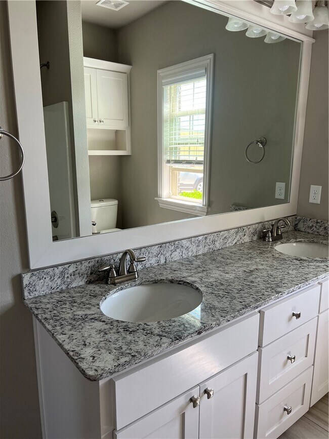 Photo - 18061 Astor Dr