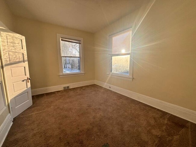 Photo - 120 E Wallace Ave Unit 1