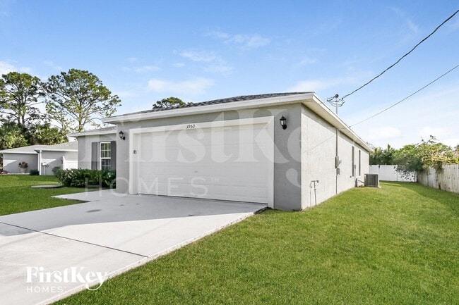 Photo - 3959 SW Halcomb St