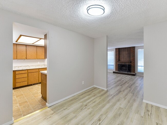 Photo - 46003Aa Unit A