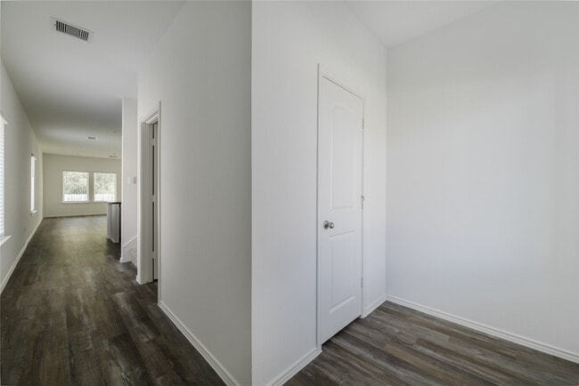 Building Photo - 24106 Juniper Hts Dr Rental