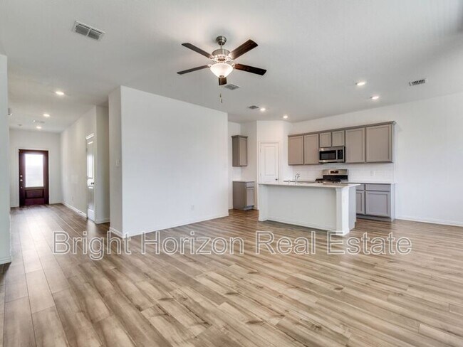 Photo - 1601 Madison Dr