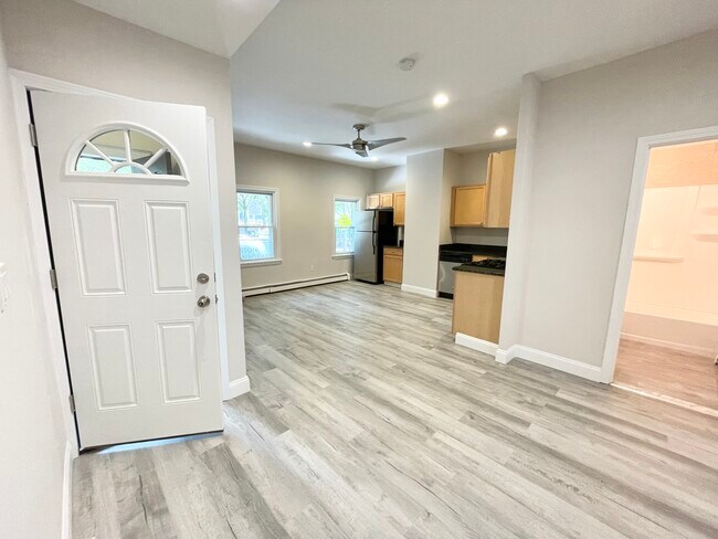 174 Bolton St Unit 1