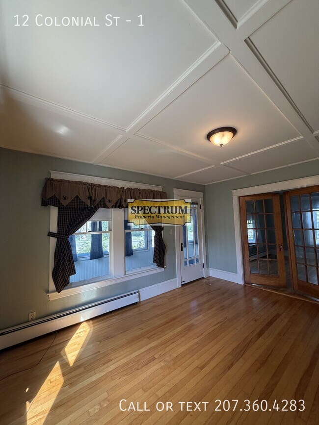 12 Colonial St Unit 1