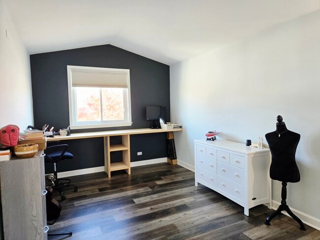 Photo - 116 Presidential Blvd