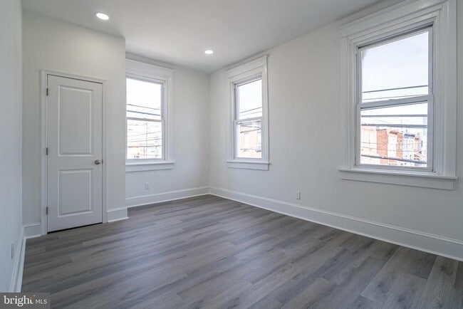 Building Photo - 2410 Wharton St