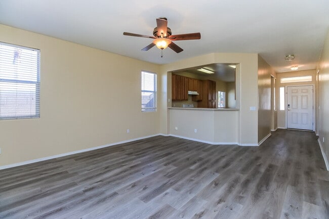 Photo - 2730 E Calle Del Norte Dr