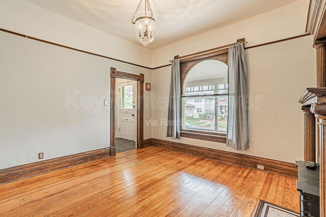 Photo - 2141 Irving St