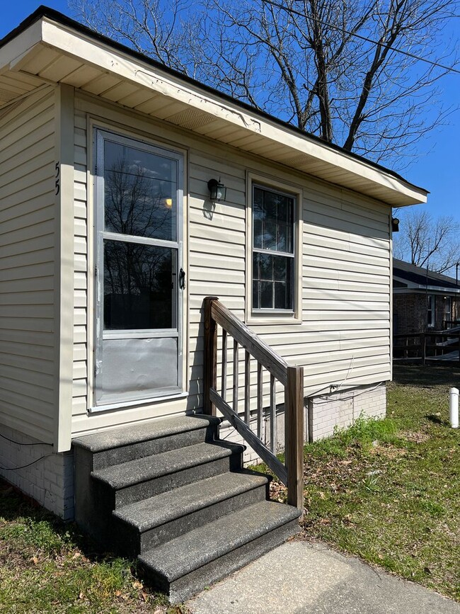 Building Photo - 1 Bed/1 Bath in Coats