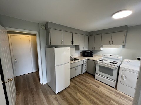 Photo - 10 Salisbury St