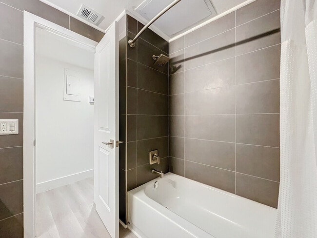 Photo - 1401 SE 15th St Unit ID1224061P