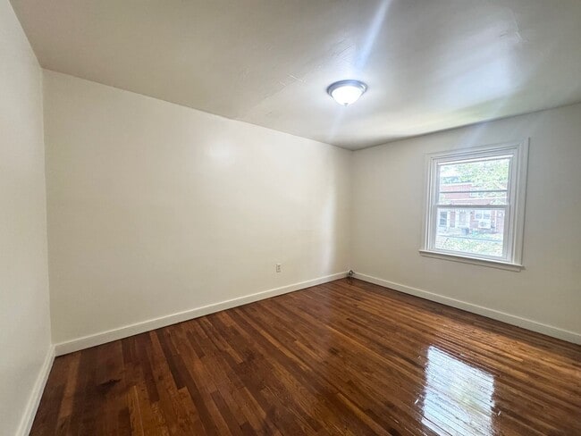 Photo - 415 Fairview Ave