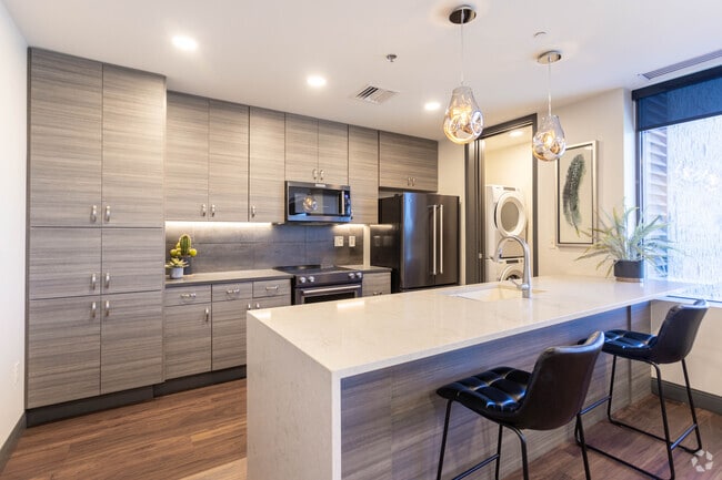Building Photo - Residence at 600 Rental