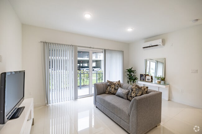 2 habitaciones, 2 baños, 1176 pies cuadrados, modelo D, sala de estar