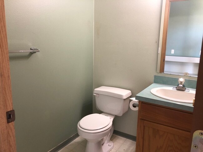 Photo - 247 NW Clay Ct