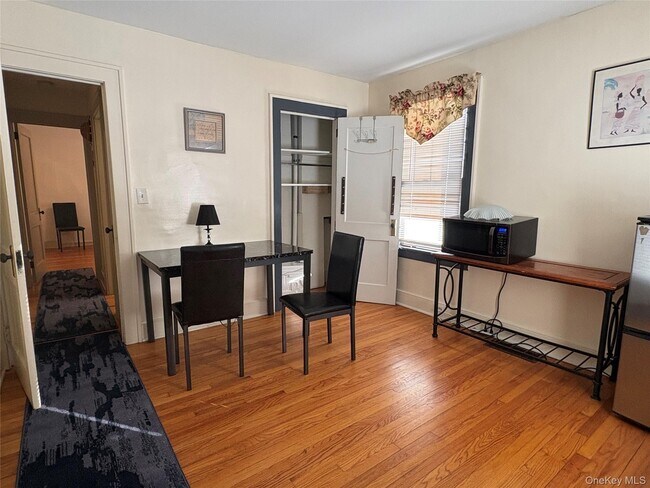 Photo - 8 Marshall Rd Unidad B