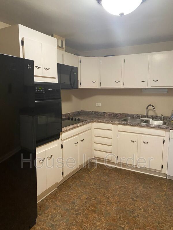 Photo - 30 Edgemont Rd Unidad 27