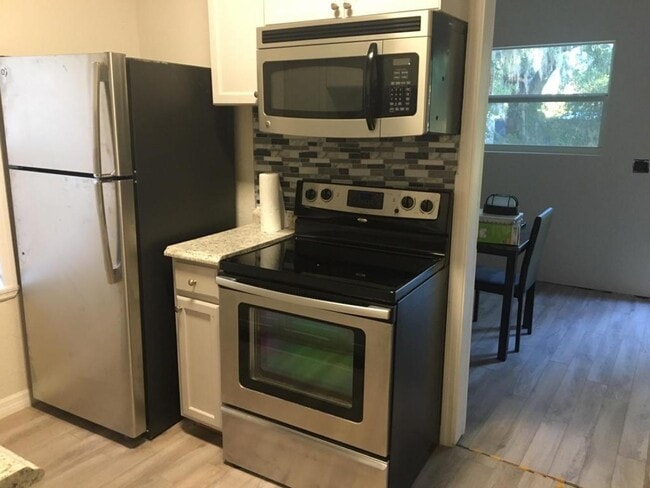 Photo - 1033 Neville Ave