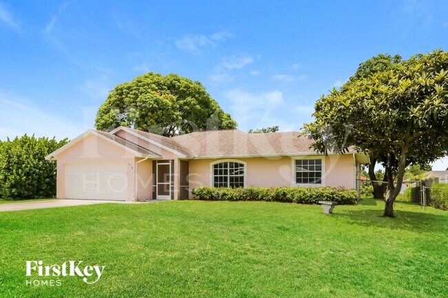 Photo - 2514 SW Monterrey Ln