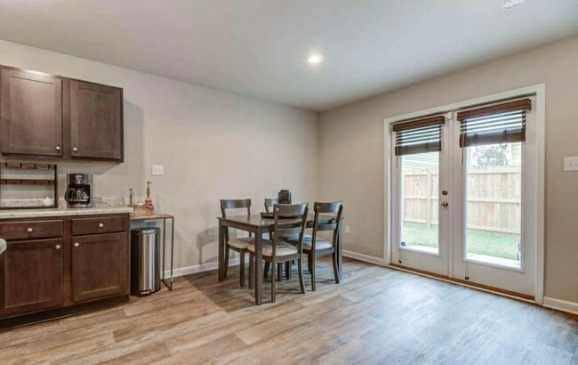 Photo - 2509 Esplanade St