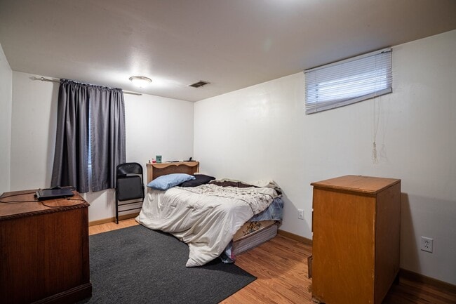 Photo - ds1940 Unit 1938