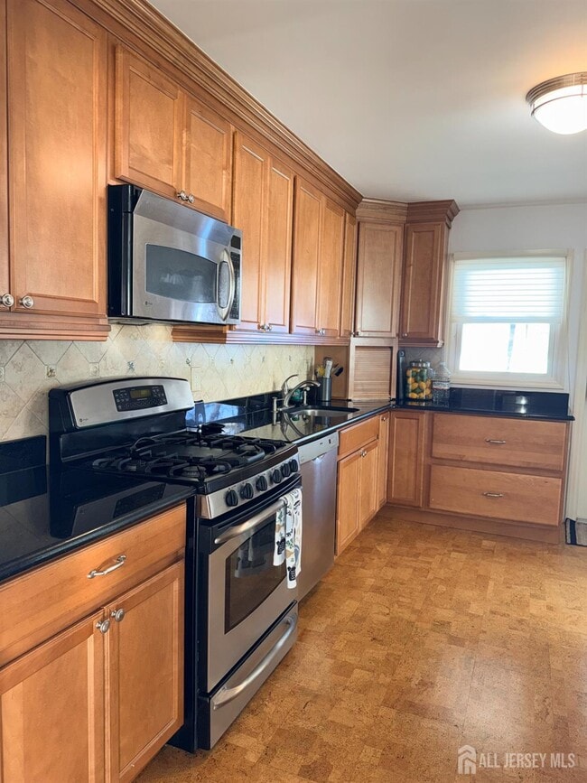 Photo - 27 Rector Ave