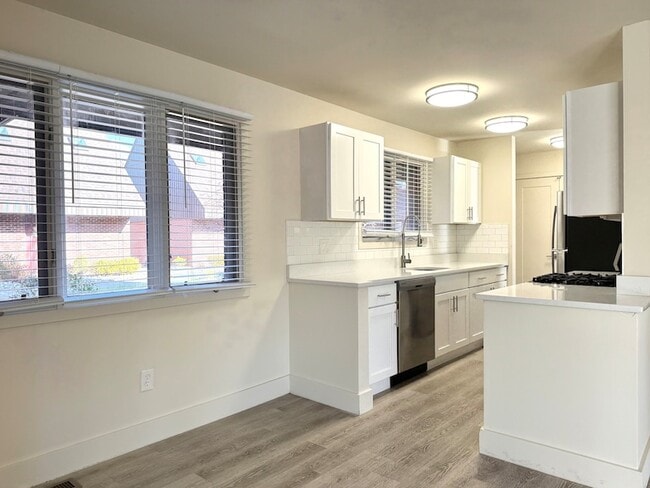 Photo - 110 Montoya Dr House