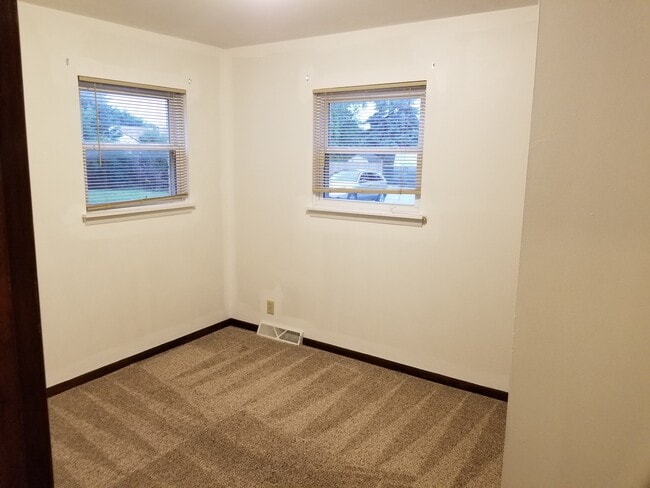 Photo - 3338 S 92nd St Unit 3