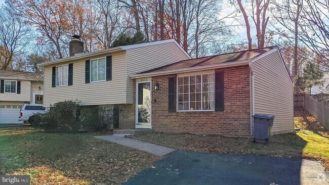 Building Photo - 8465 Yellow Leaf Ct Rental