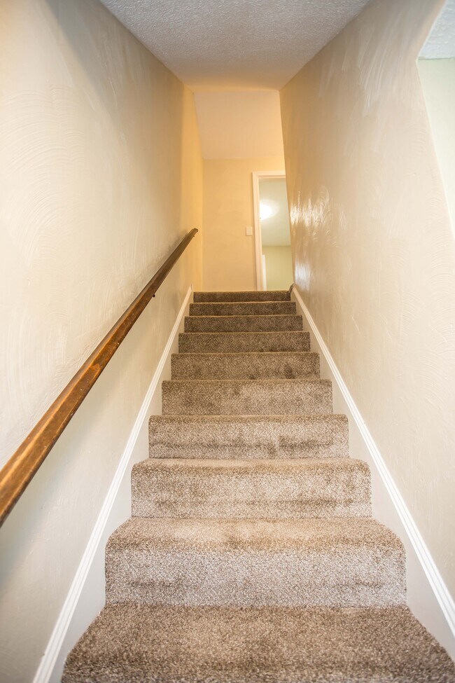 Photo - 183 Flagstone Dr Townhome