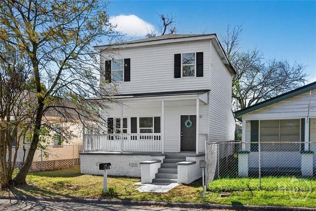 Photo - 1711 Stratford St