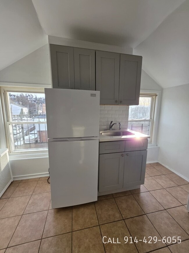 Photo - 35 Altonwood Pl