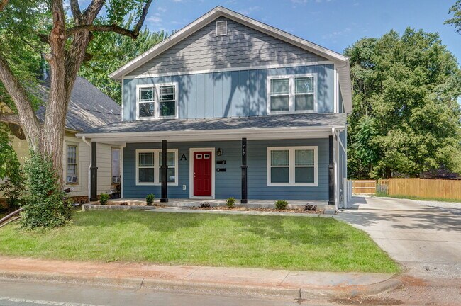 Photo - 717 S Grant Ave