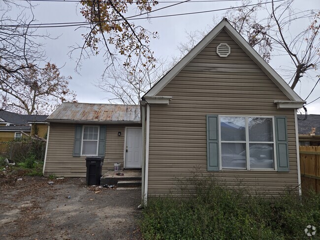 Building Photo - 1010 Emmett St Rental