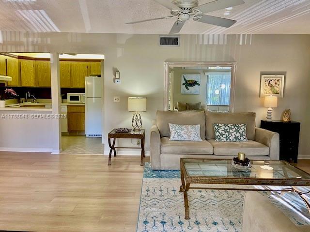 Building Photo - 442 Pine Glen Ln Unit D-2